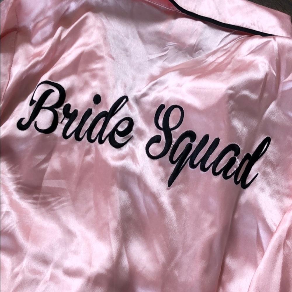 Bride Squad Robe - Picture 5 of 6